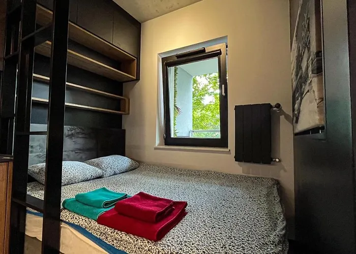 Old Town „jungle Cat” Апартаменти *